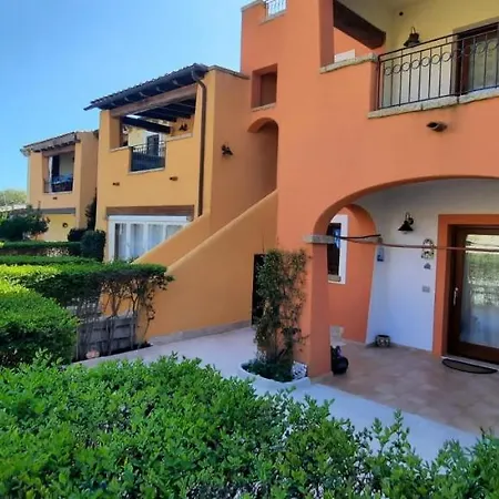 Le Residenze Del Mare Villa Porto San Paolo  Exterior photo